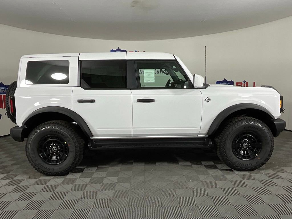 New 2026 Ford Bronco Outer Banks image 2