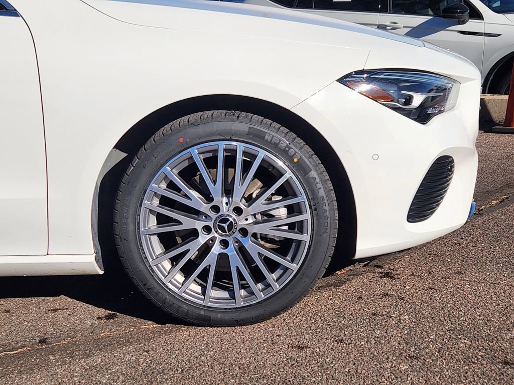 Used 2025 Mercedes-Benz CLA 250 4MATIC image 29