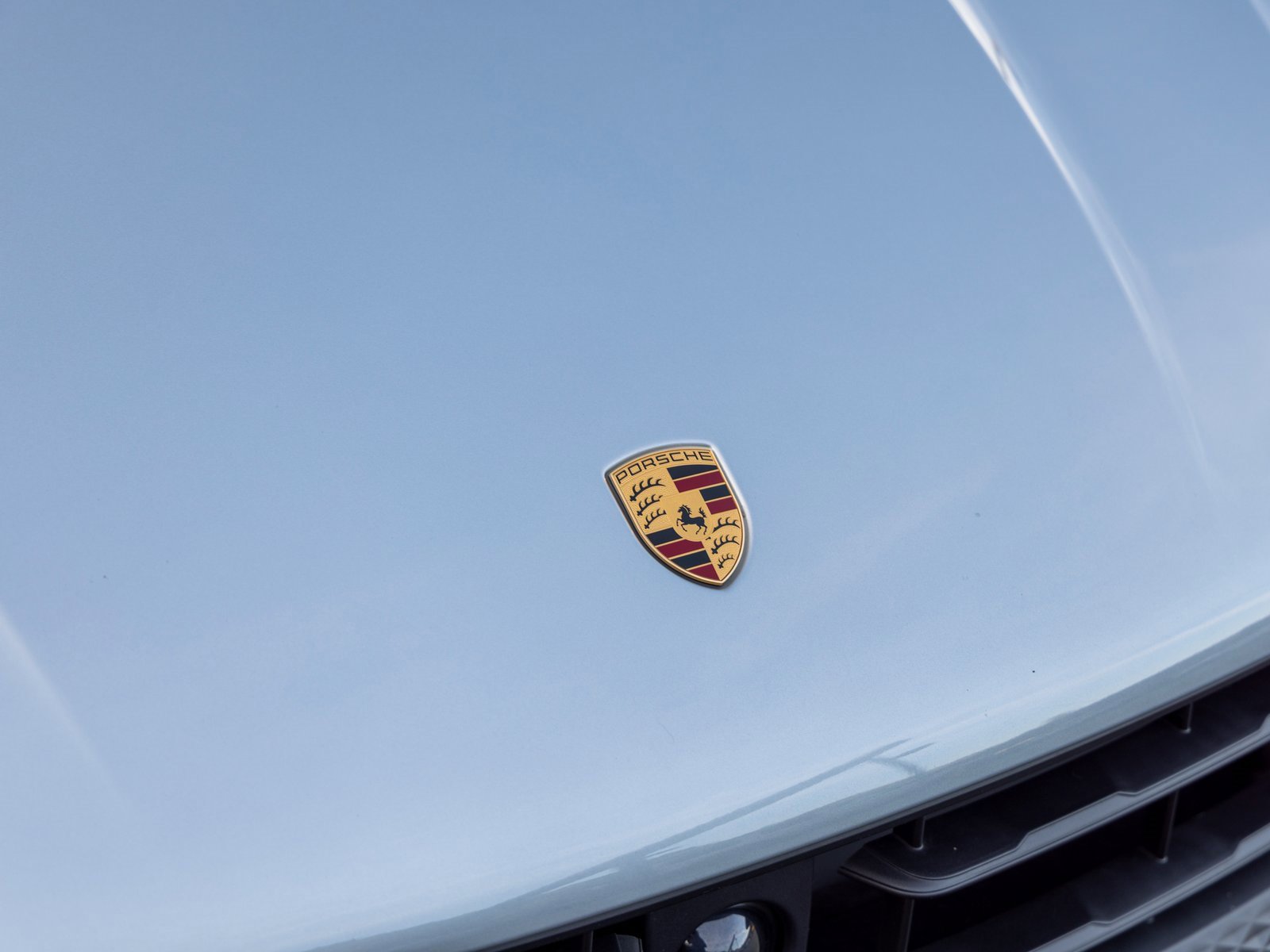 Certified 2025 Porsche Macan image 15