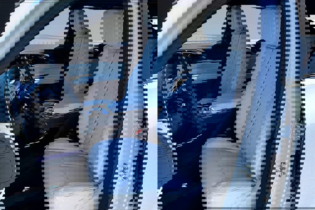 New 2026 Cadillac Lyriq Luxury image 9