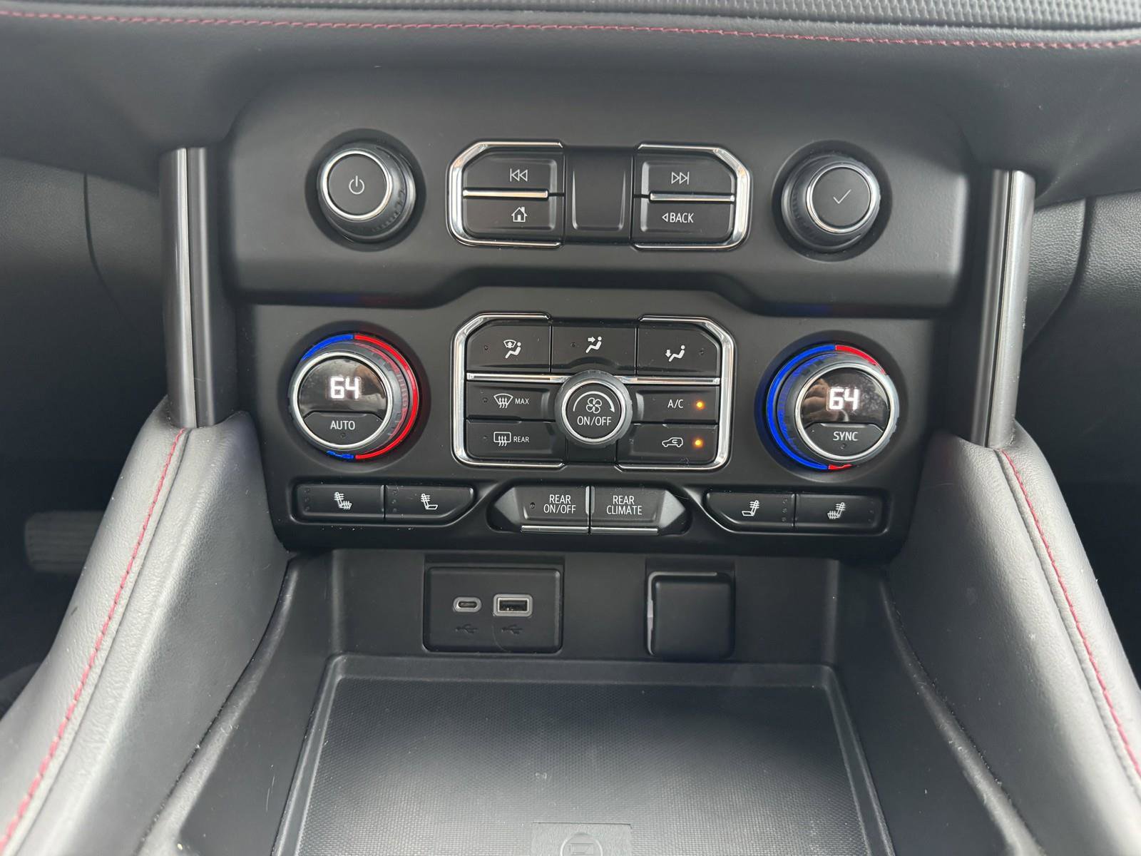 Used 2023 Chevrolet Suburban RST image 16