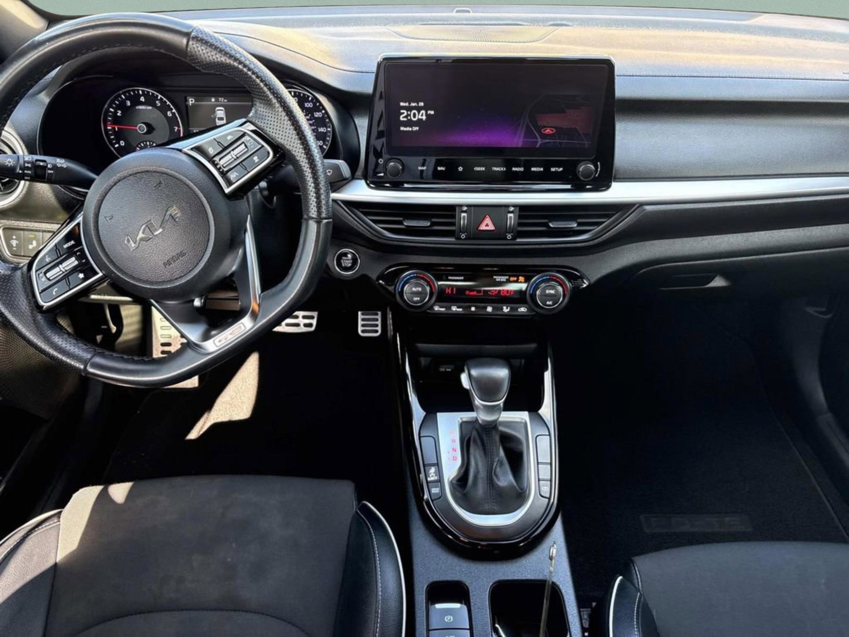 Used 2023 Kia Forte GT-Line w/ GT-Line Technology Package FWD image 19