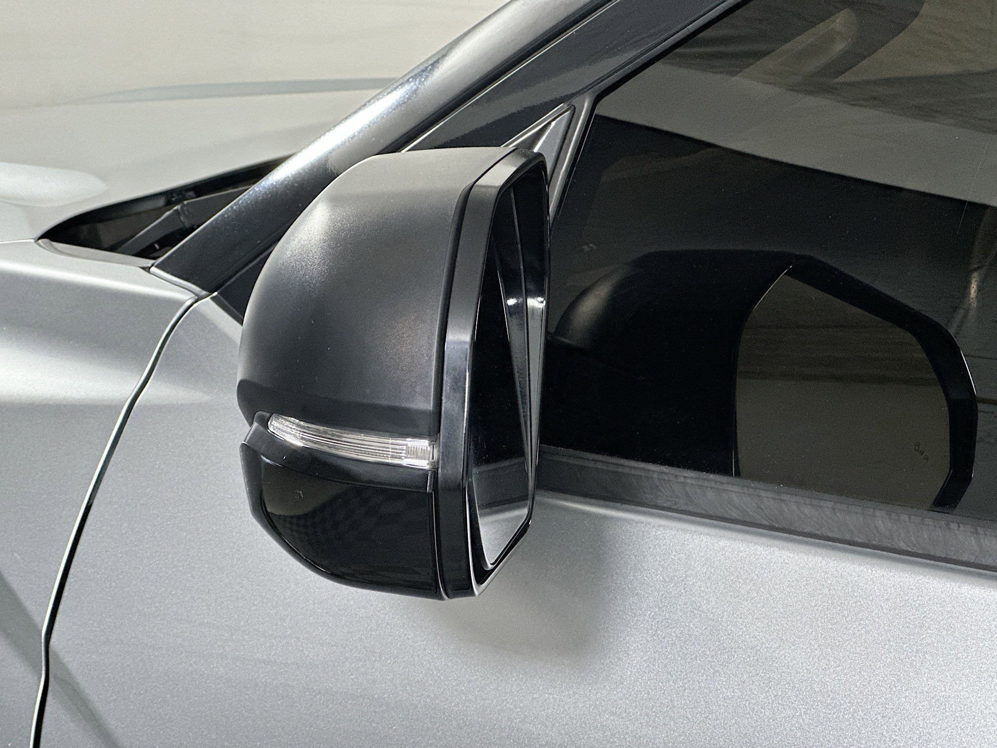 Used 2022 Toyota Tundra SR5 w/ Convenience Package image 10