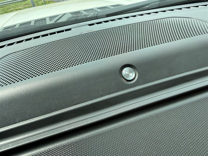 Used 2021 Ford F150 Lariat w/ Equipment Group 502A High AWD/4WD image 25