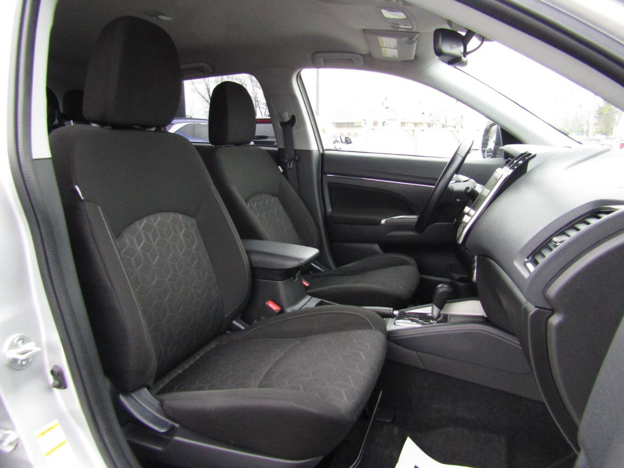 Used 2021 Mitsubishi Outlander Sport SE AWD/4WD image 27