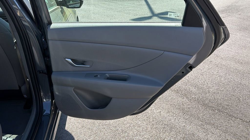 New 2026 Hyundai Elantra SE image 16