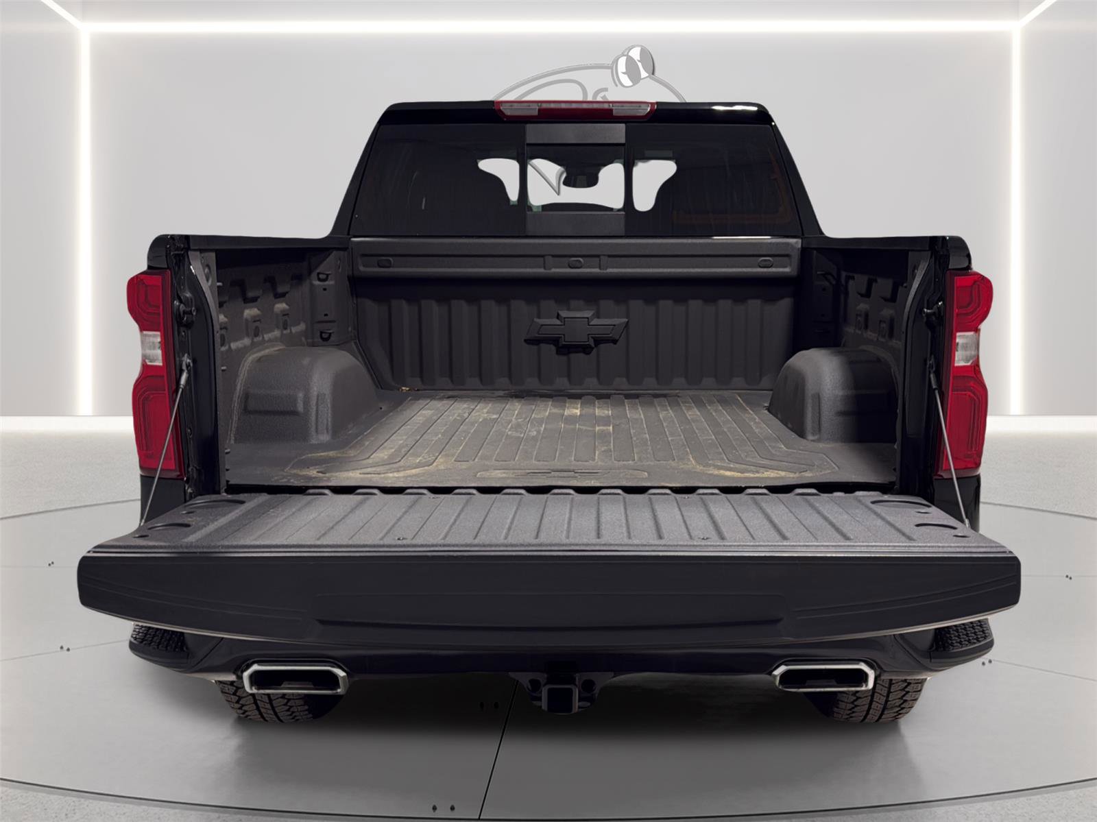 Used 2025 Chevrolet Silverado 1500 LT Trail Boss w/ Convenience Package II AWD/4WD image 9