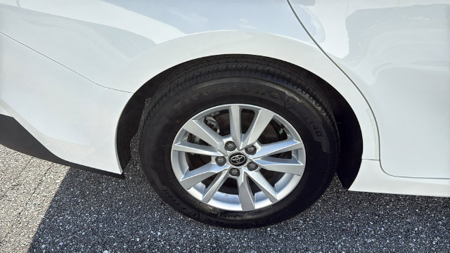 Used 2025 Toyota Camry LE w/ Convenience Package FWD image 12