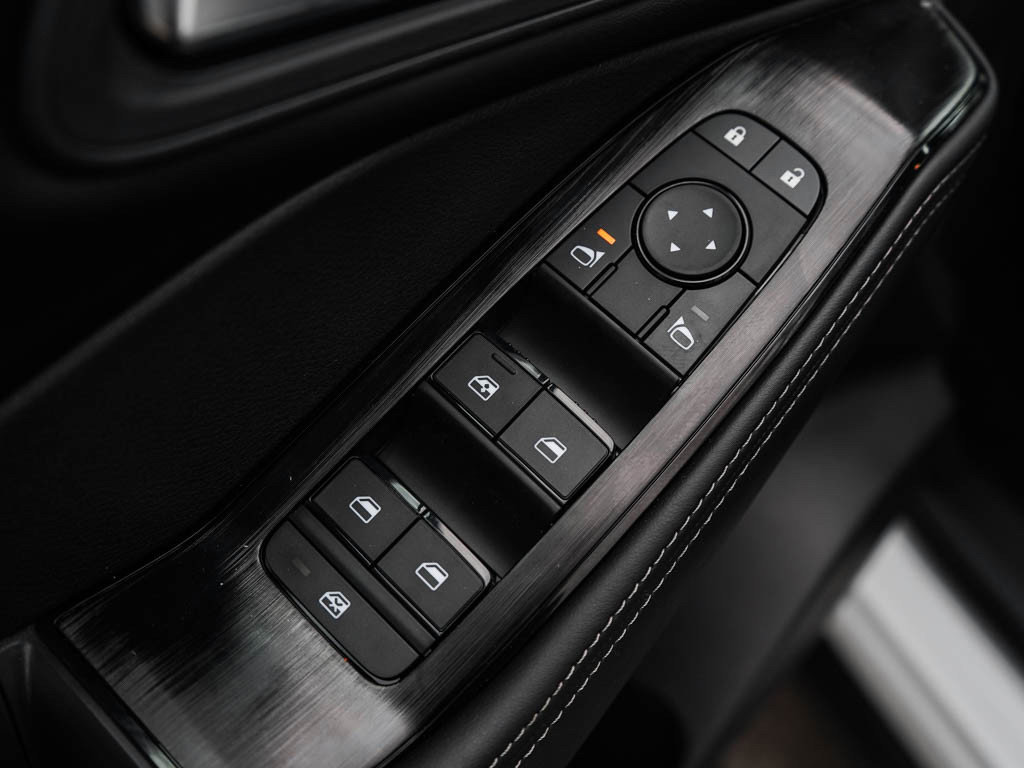 New 2026 Nissan Rogue SV AWD/4WD image 17
