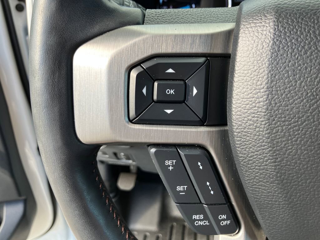 Certified 2022 Ford F450 Platinum w/ FX4 Off-Road Package image 17