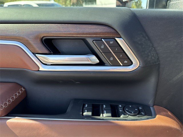 New 2026 GMC Sierra 2500 Denali Ultimate w/ Max Trailering Package image 13