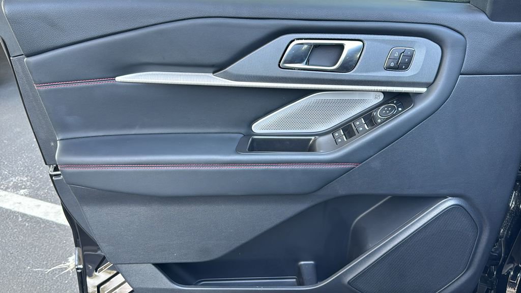 Certified 2025 Ford Explorer ST w/ Sun And Sound Package AWD/4WD image 19
