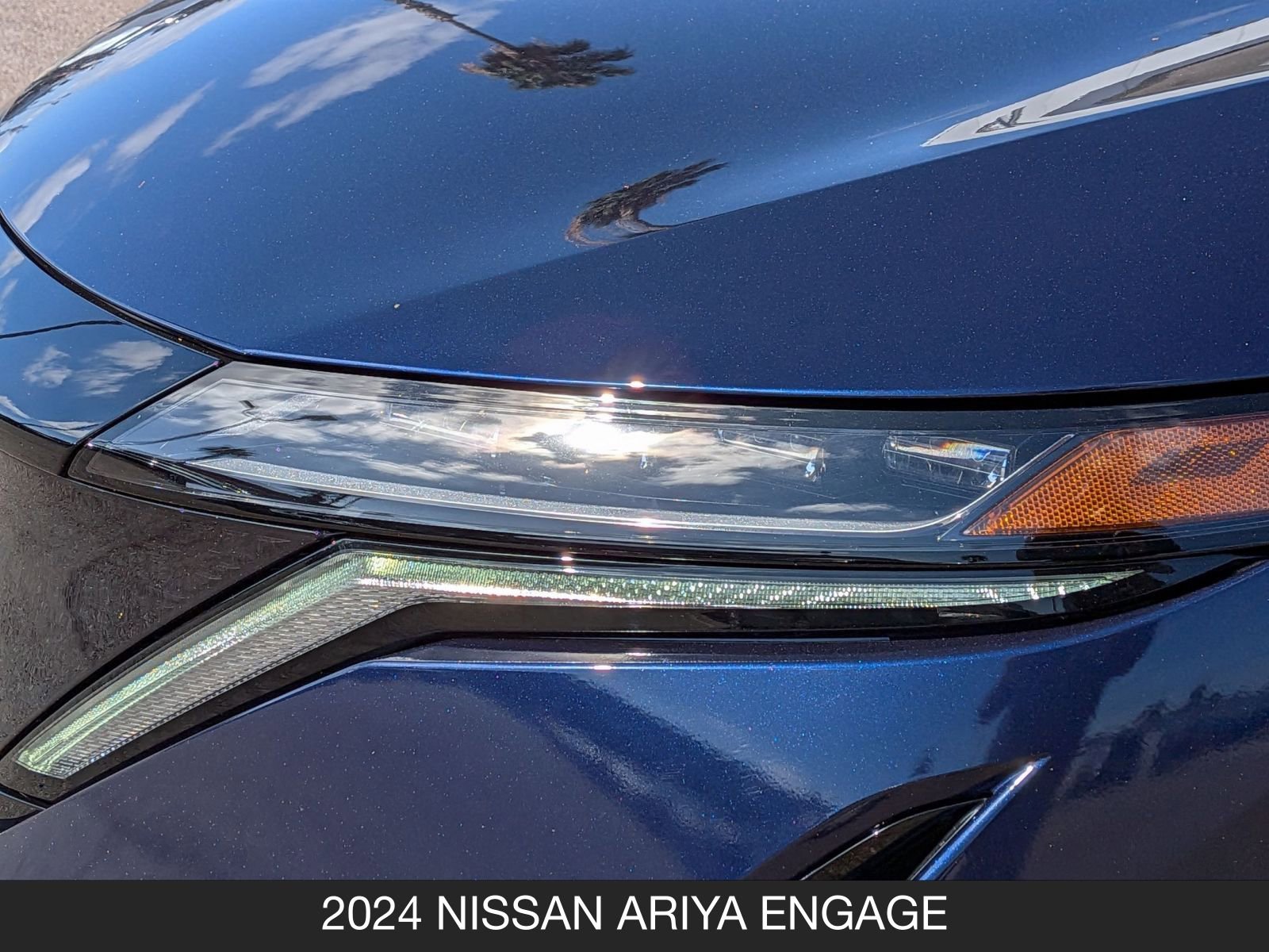 Used 2024 Nissan Ariya FWD image 11