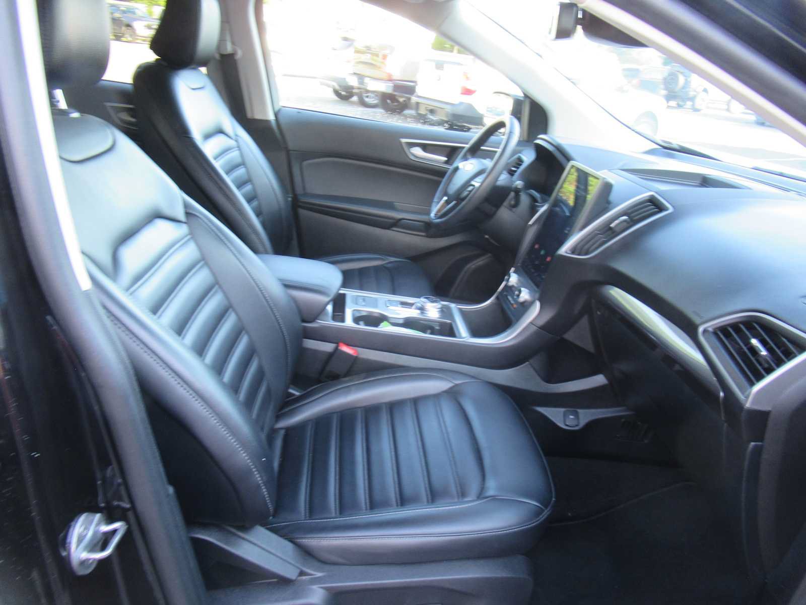 Used 2024 Ford Edge SEL AWD/4WD image 19