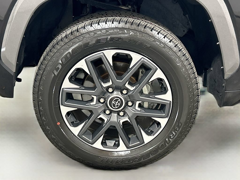 Used 2023 Toyota Tundra Limited w/ Power Package AWD/4WD image 27