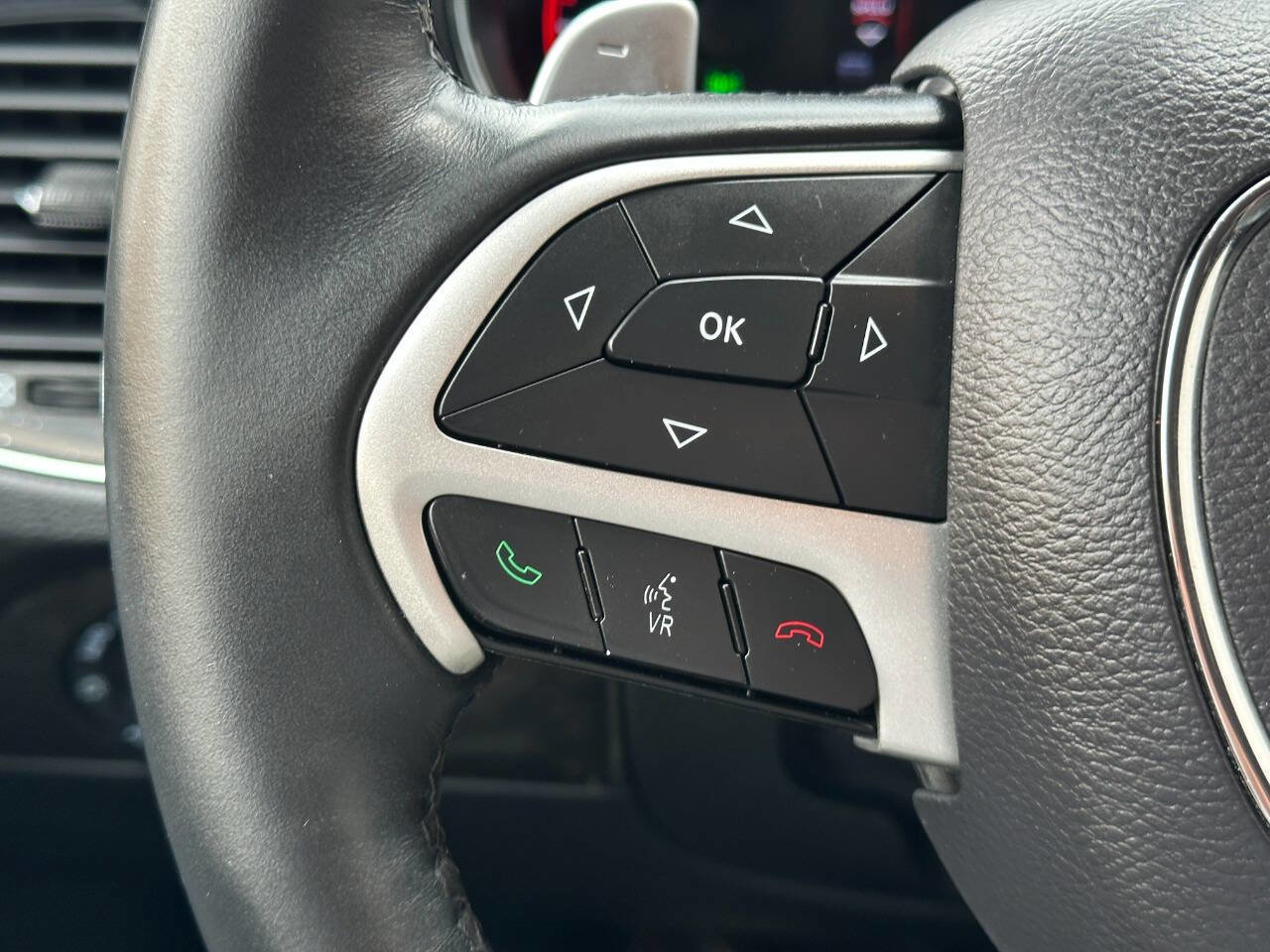 Used 2016 Dodge Durango Limited w/ Nav & Power Liftgate Group image 40