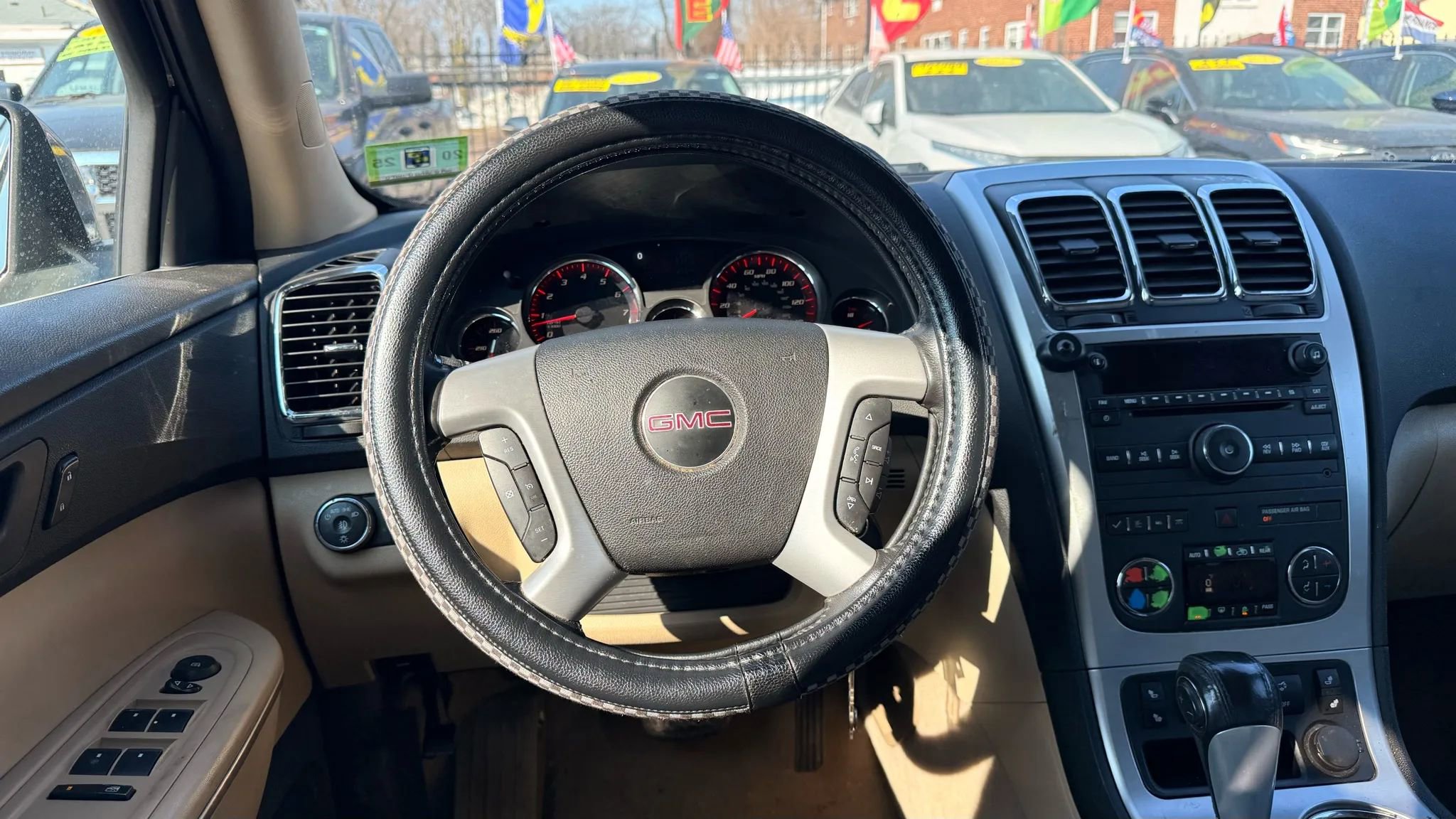 Used 2012 GMC Acadia SLT image 19