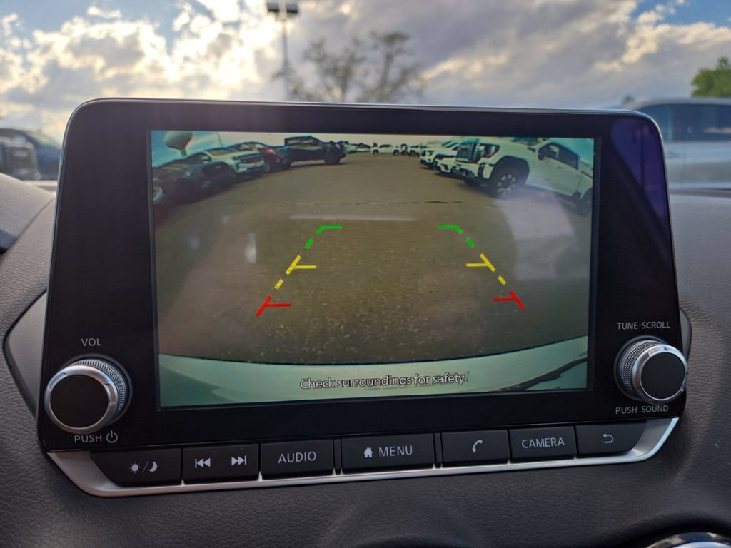 Used 2023 Nissan Sentra SV FWD image 21