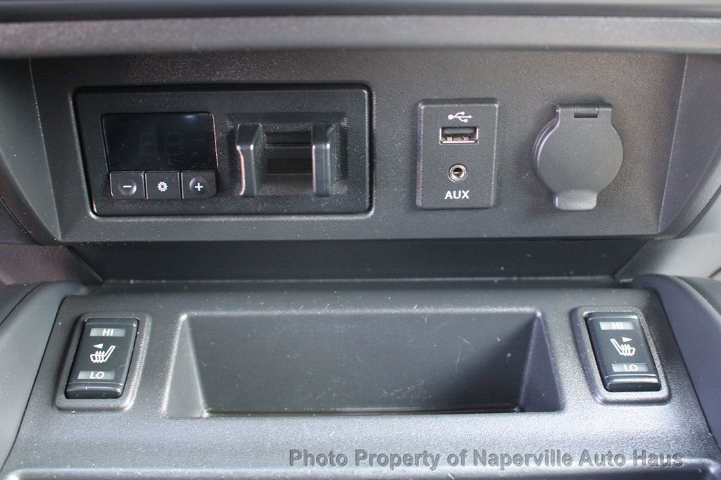 Used 2018 Nissan Titan SL w/ Midnight Edition AWD/4WD image 25