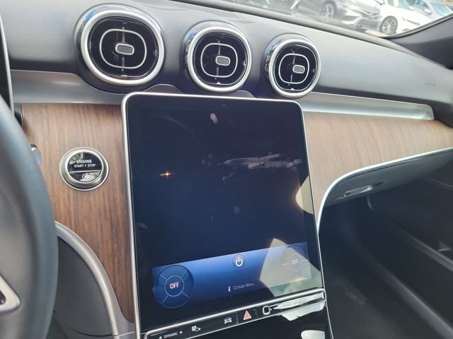 Used 2025 Mercedes-Benz C 300 Sedan image 25
