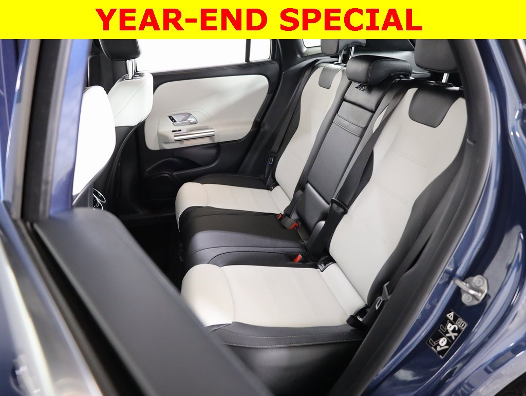 Used 2021 Mercedes-Benz GLA 35 AMG 4MATIC image 40