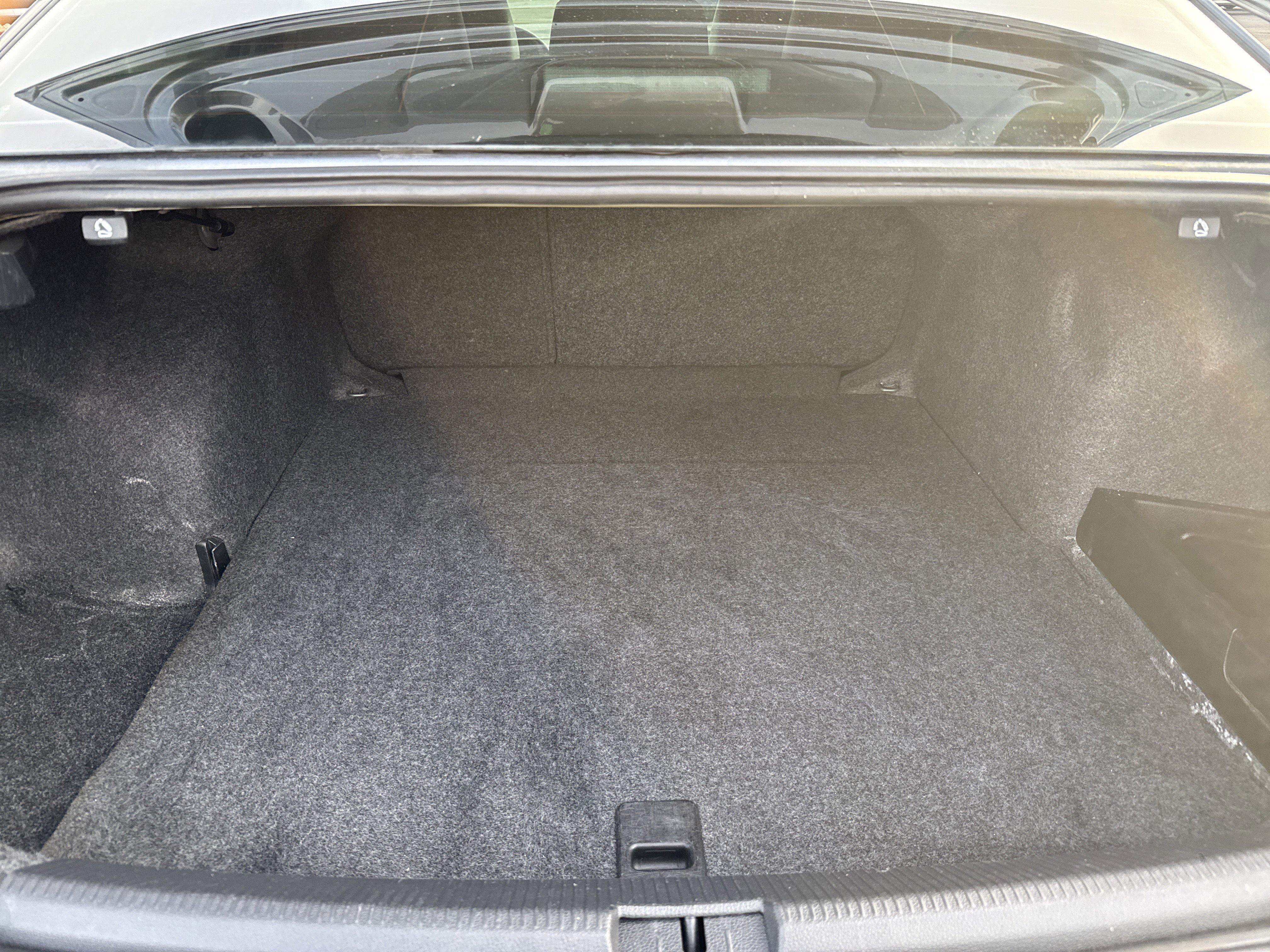 Used 2013 Volkswagen Passat TDI SE image 27