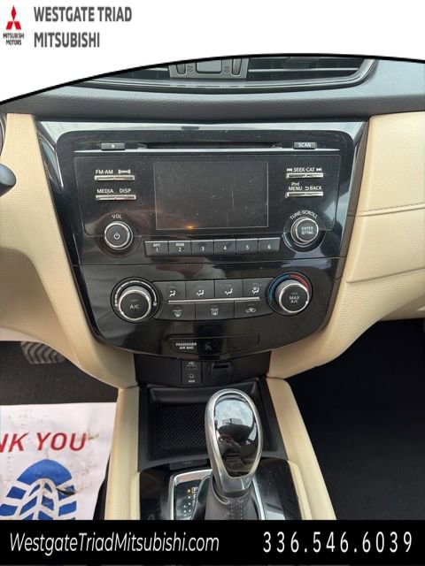 Used 2017 Nissan Rogue S image 12