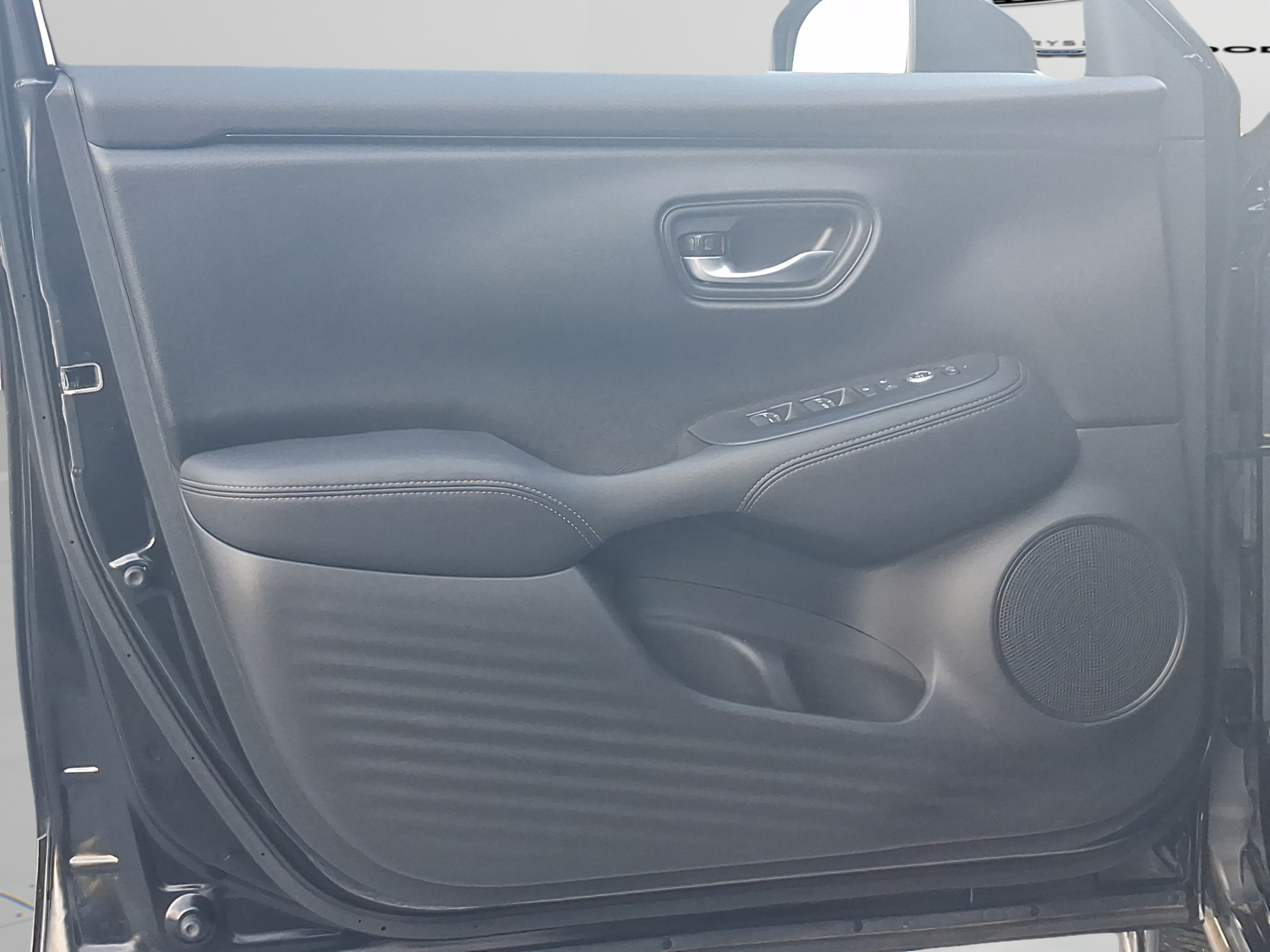 Used 2026 Honda HR-V EX-L image 11