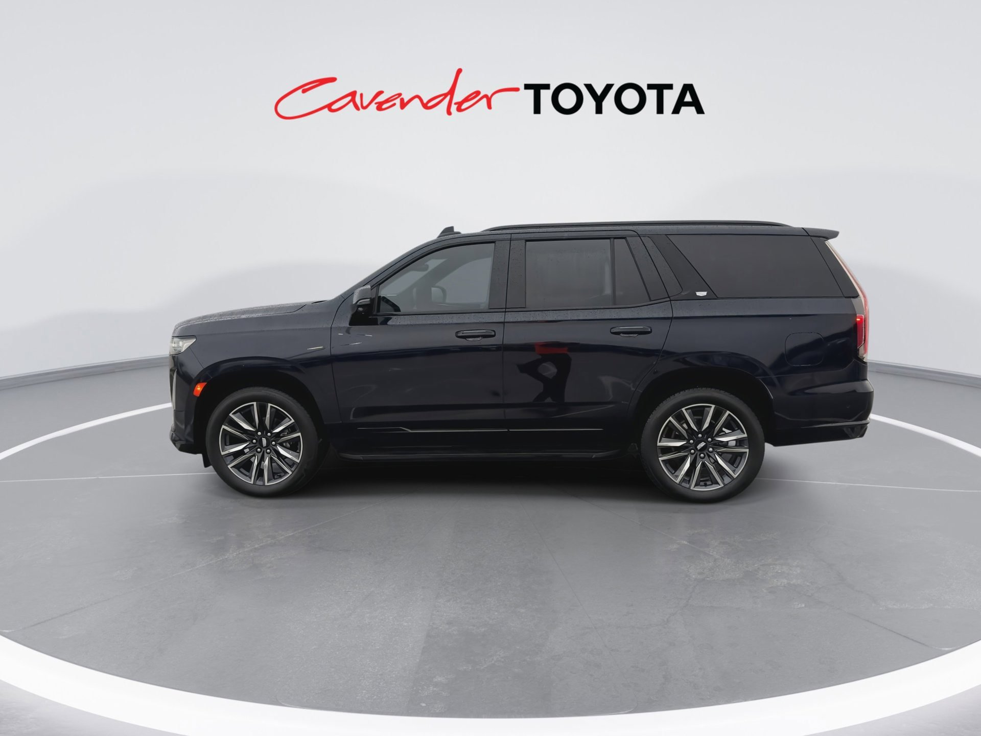 Used 2023 Cadillac Escalade Sport w/ LPO, Floor Liner Package AWD/4WD image 5