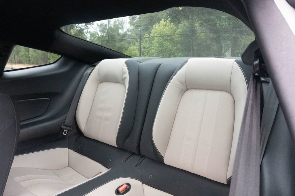 Used 2022 Ford Mustang Coupe RWD image 17