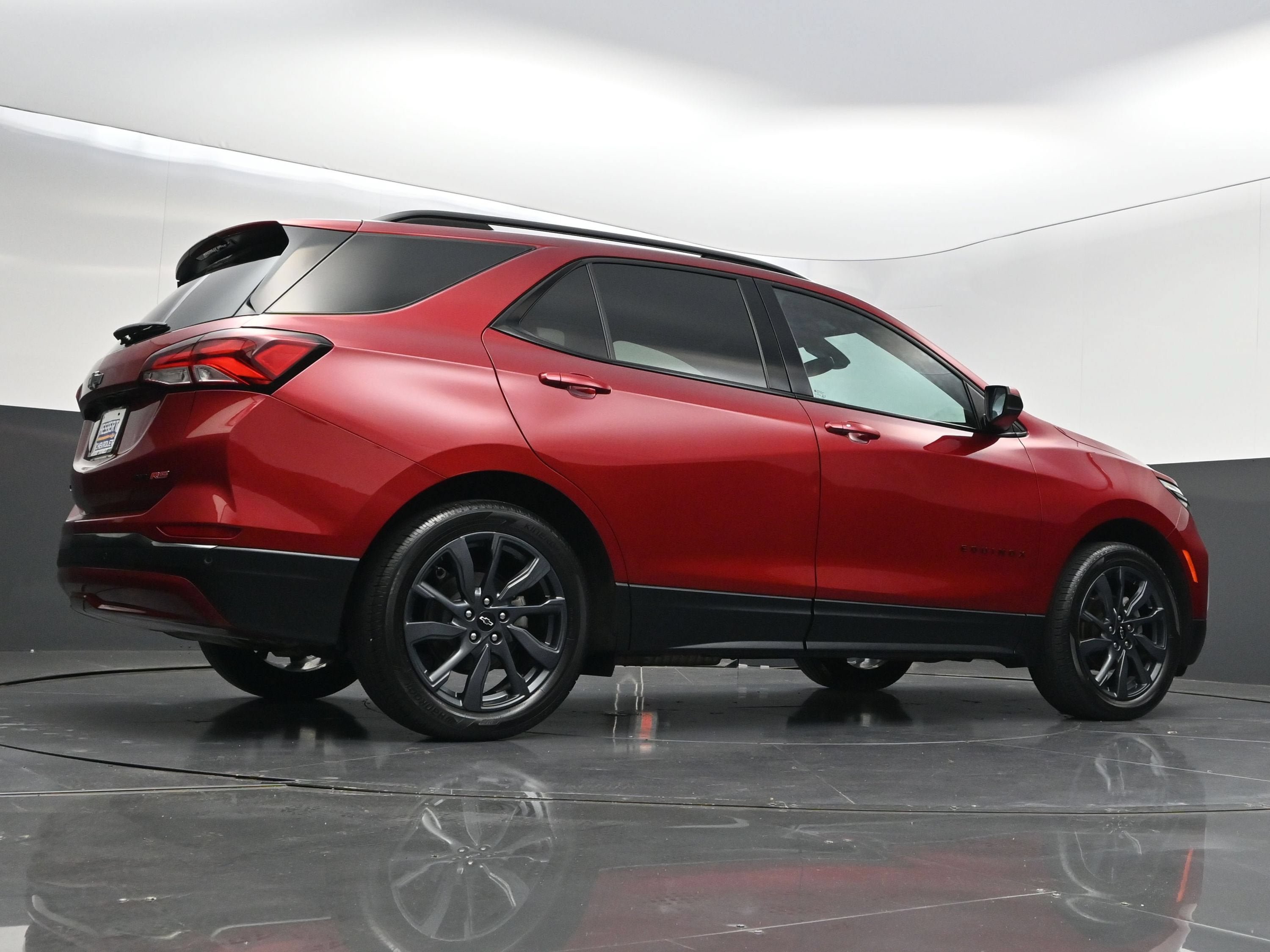 Certified 2023 Chevrolet Equinox RS FWD image 42