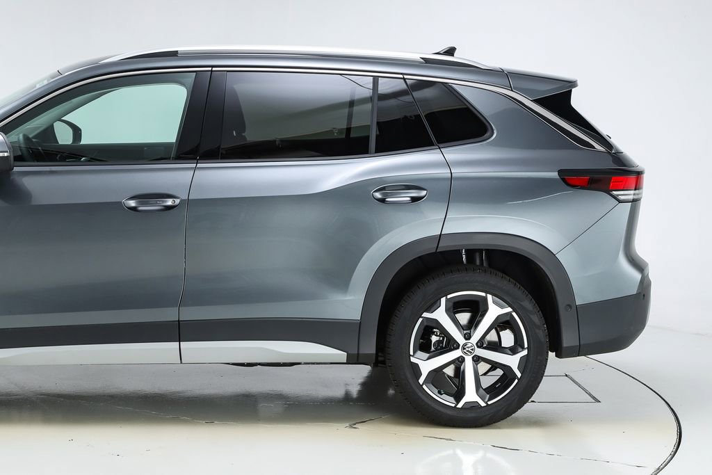 New 2026 Volkswagen Tiguan SE image 4