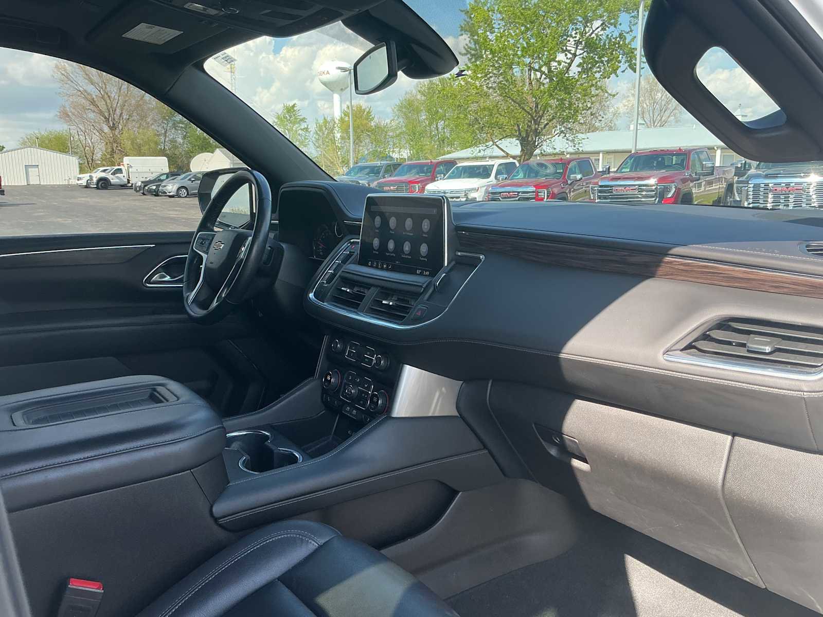 Used 2021 Chevrolet Tahoe LT w/ LT Signature Package AWD/4WD image 27