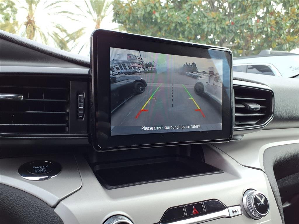 Used 2023 Ford Explorer XLT image 17