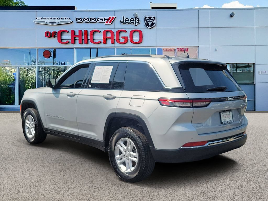 Certified 2025 Jeep Grand Cherokee Laredo AWD/4WD image 3