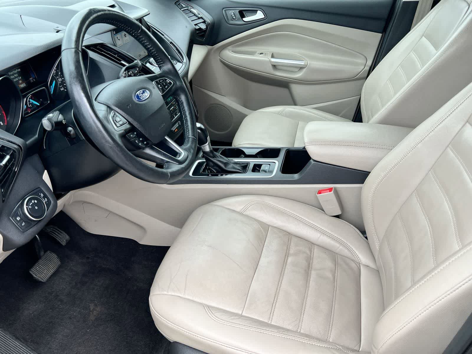 Used 2018 Ford Escape Titanium AWD/4WD image 10