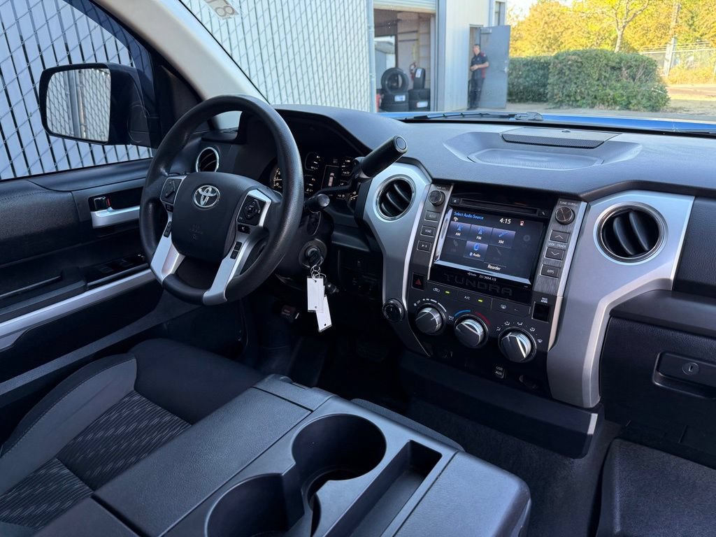 Used 2018 Toyota Tundra SR5 AWD/4WD image 39