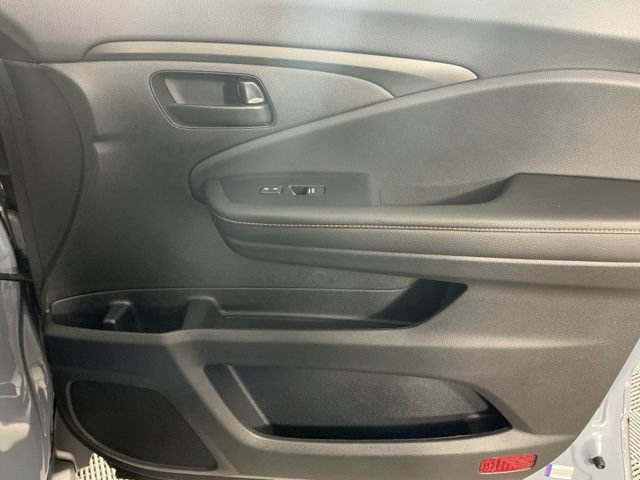 Certified 2025 Honda Ridgeline TrailSport image 13