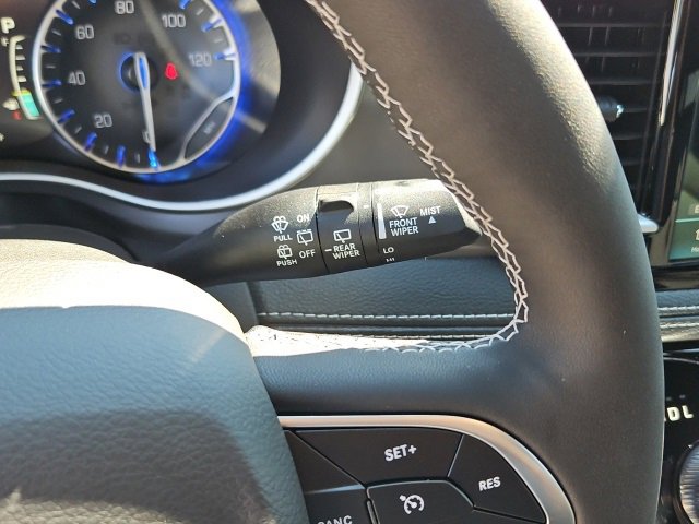 New 2026 Chrysler Pacifica Select image 17