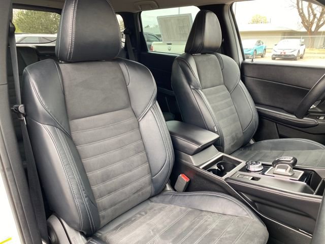 Used 2023 Mitsubishi Outlander SE image 9