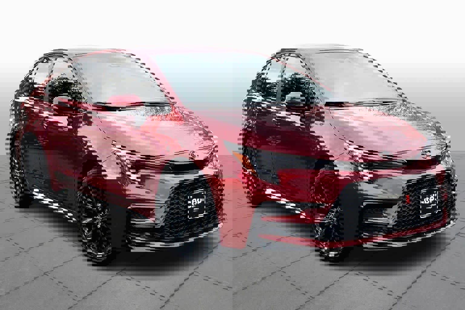 Used 2026 Toyota Corolla SE image 3