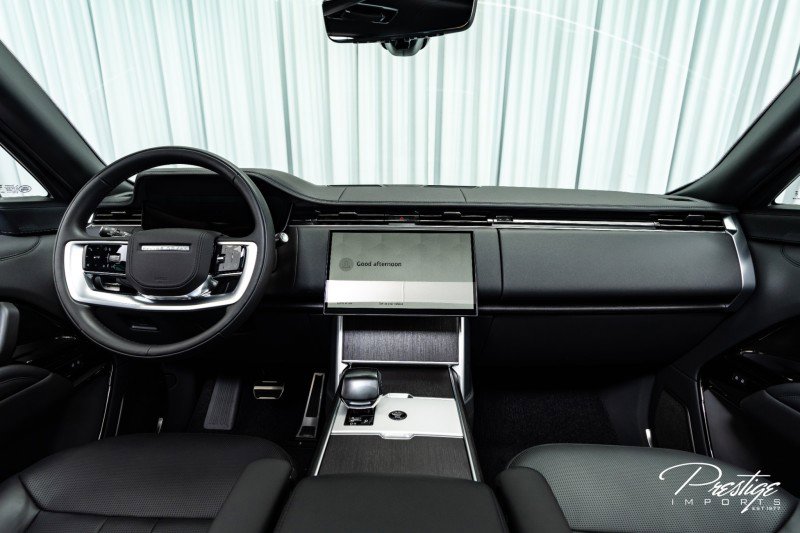 Used 2024 Land Rover Range Rover SV image 36