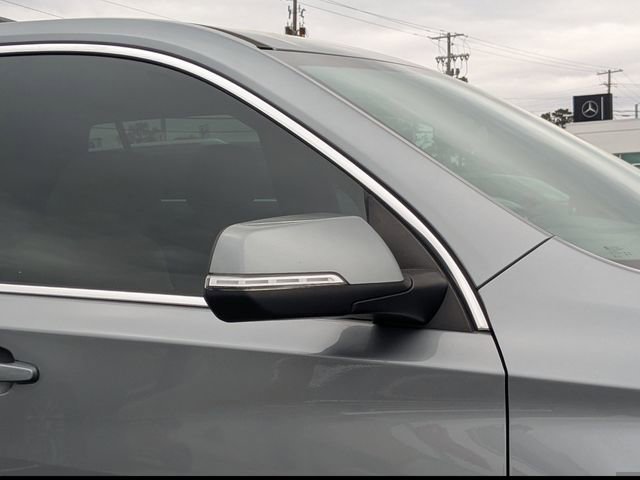 Used 2023 Chevrolet Traverse LT FWD image 13