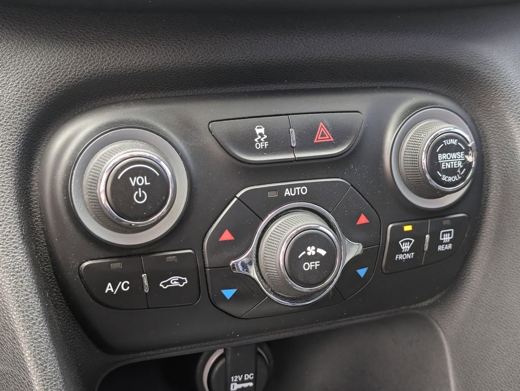 Used 2015 Dodge Dart GT w/ Sun/Sound Group FWD image 29
