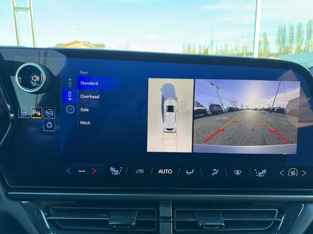 Used 2025 Chevrolet Equinox EV RS image 22