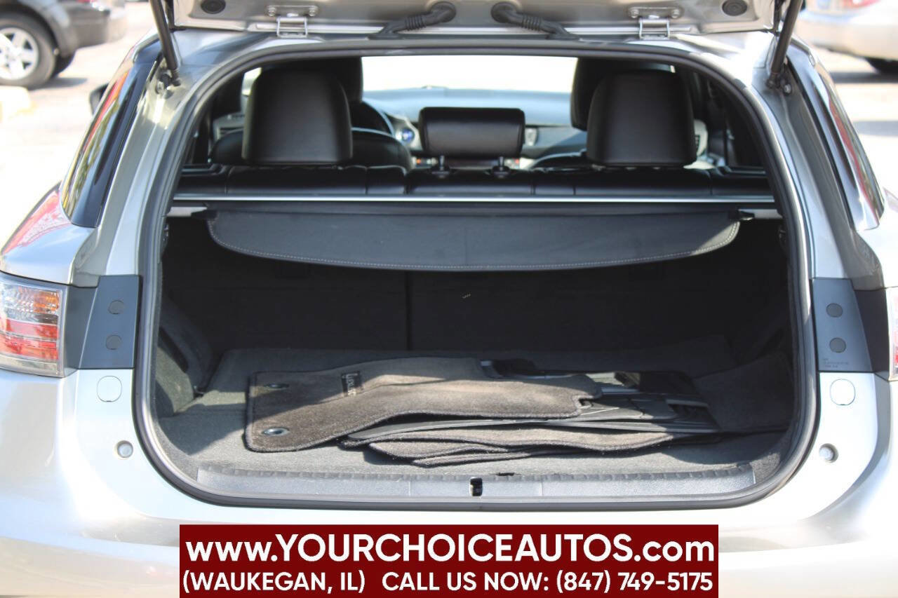 Used 2017 Lexus CT 200h image 11