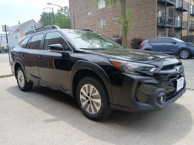Used 2025 Subaru Outback Premium image 1