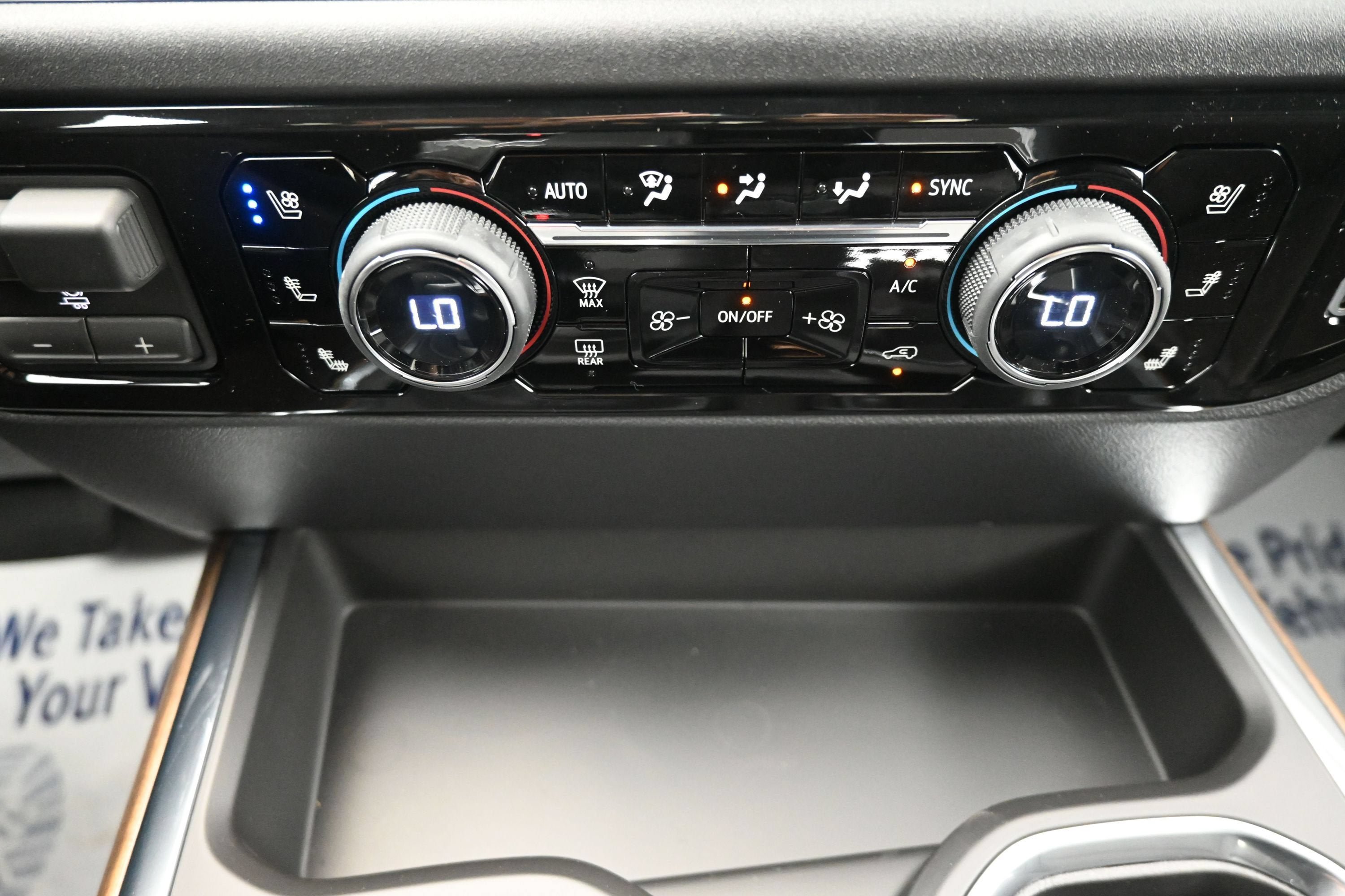 New 2026 Chevrolet Silverado 1500 High Country w/ Midnight Edition AWD/4WD image 17