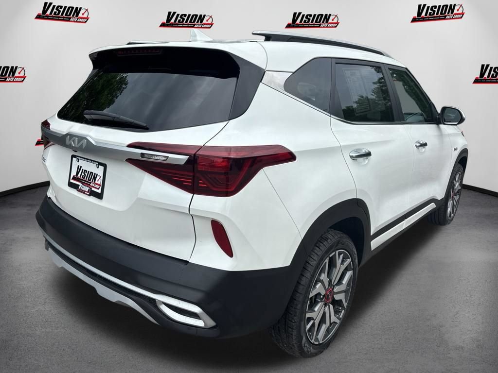 Used 2022 Kia Seltos SX w/ Sunroof Package AWD/4WD image 5
