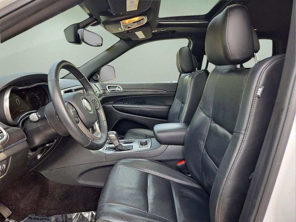 Used 2018 Jeep Grand Cherokee Limited image 13
